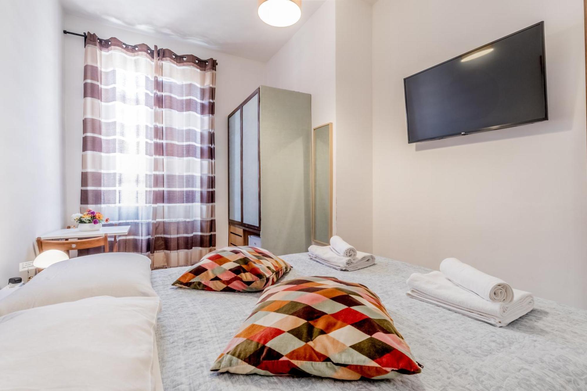 Sofia Guest House ローマ エクステリア 写真